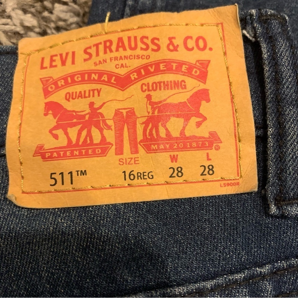 Women’s Levi’s 511 Jeans